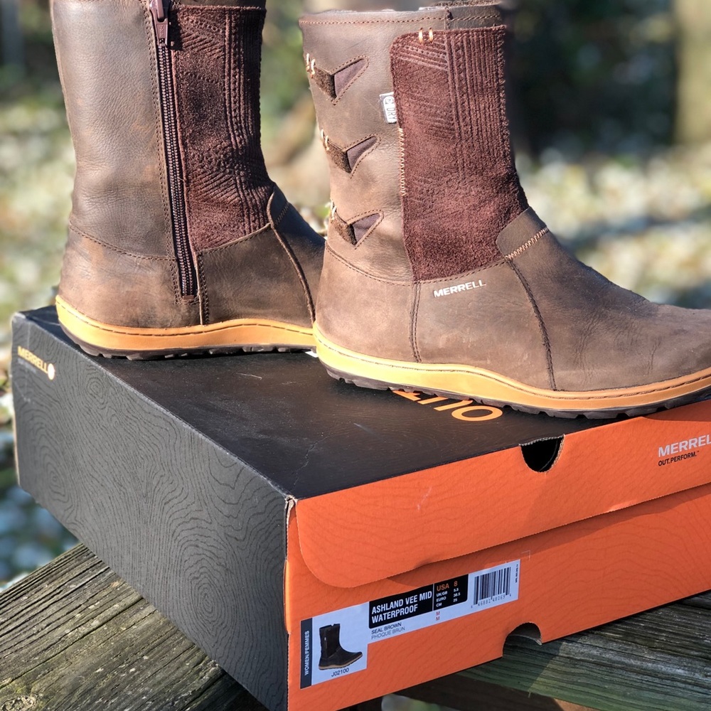 Merrell Ashland Vee Mid Waterproof size 8
